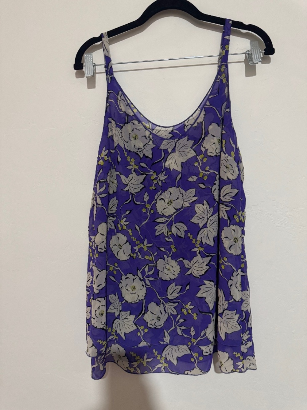 CAbi Outline Cami Vivid Violet Climbing Rose Floral Tank - Size Medium